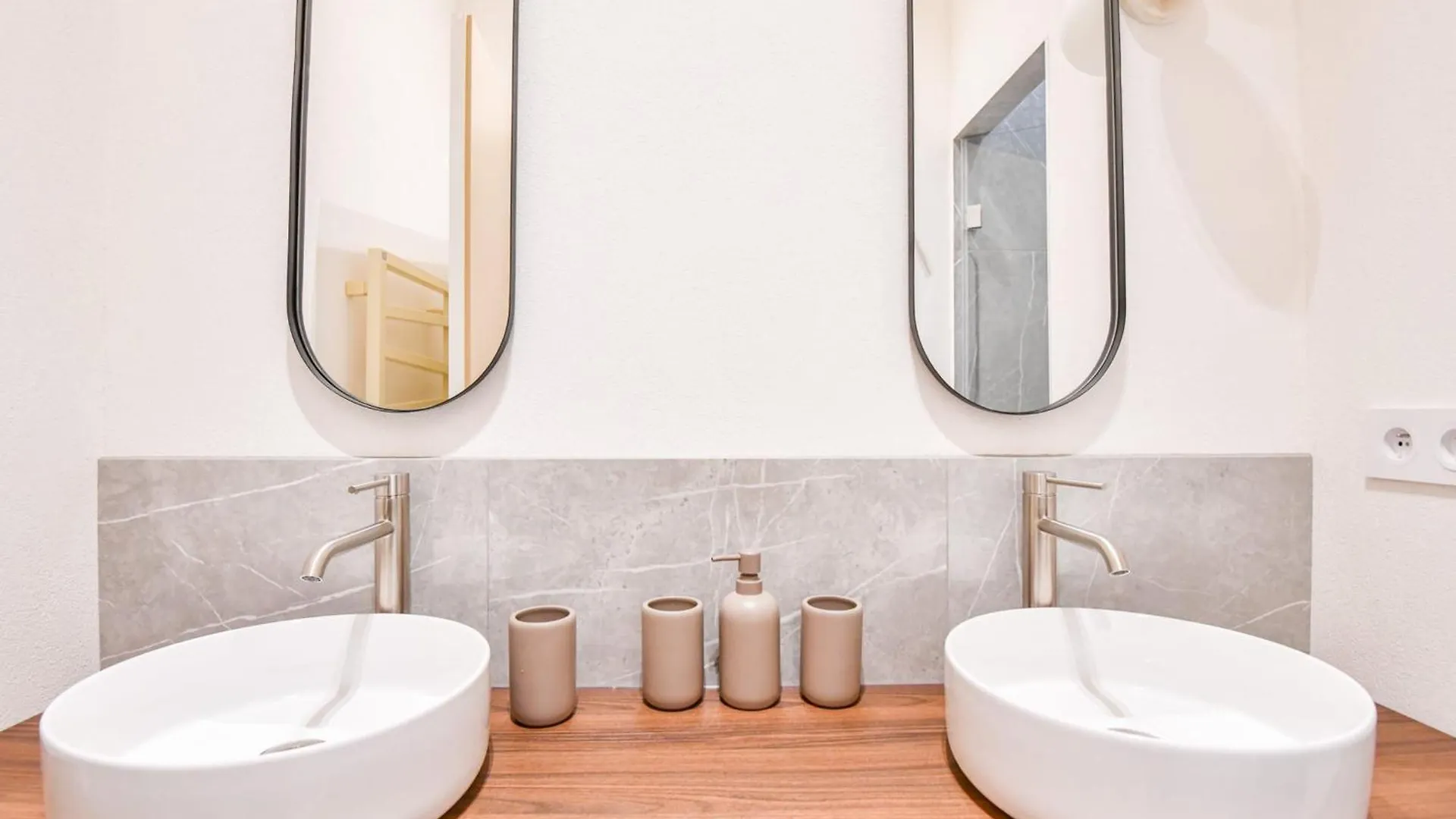 Apartment Le Marcel - Appart Standing 3 Ch Avec Clim Marseille France